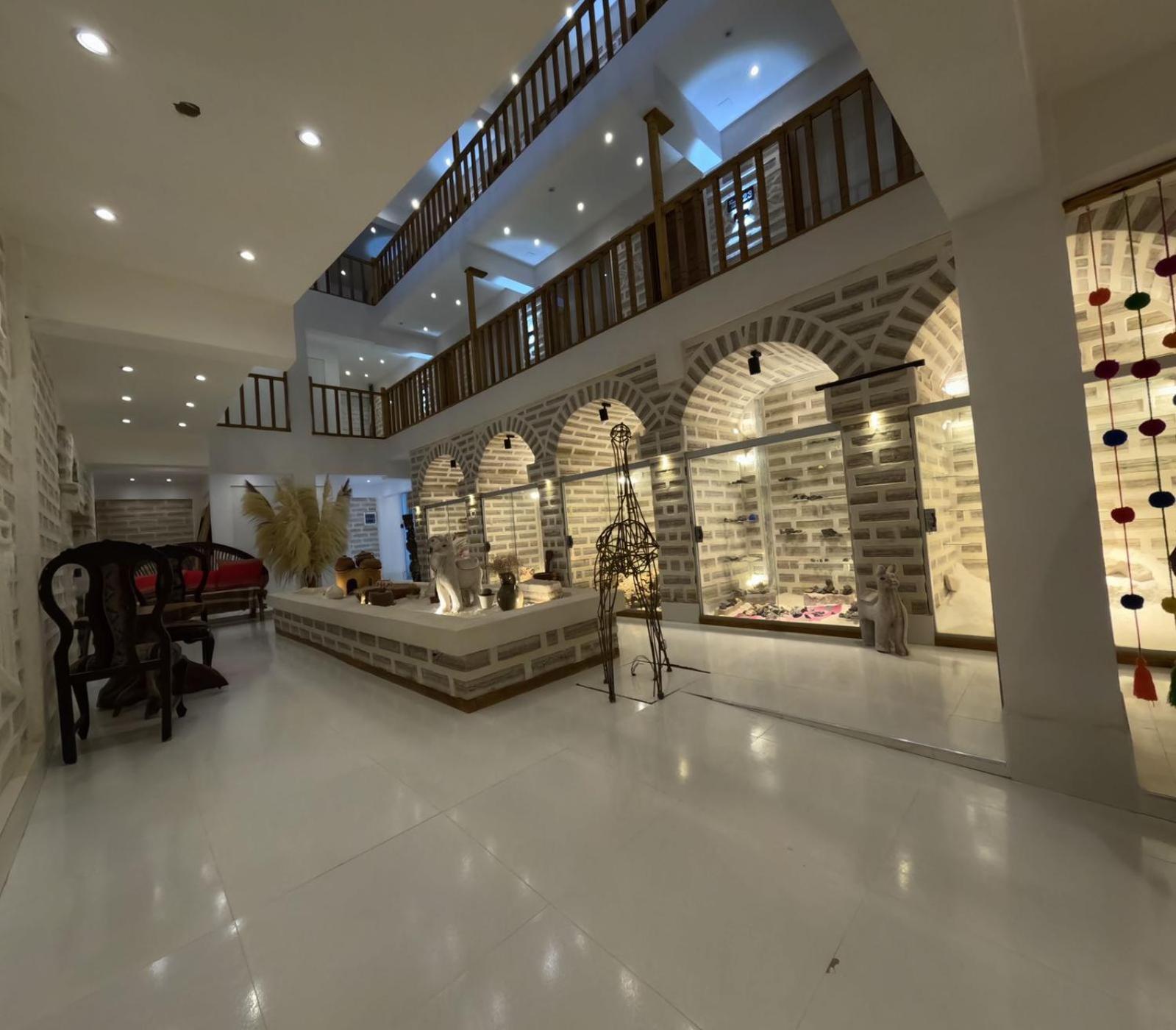 Kachi De Hotel *