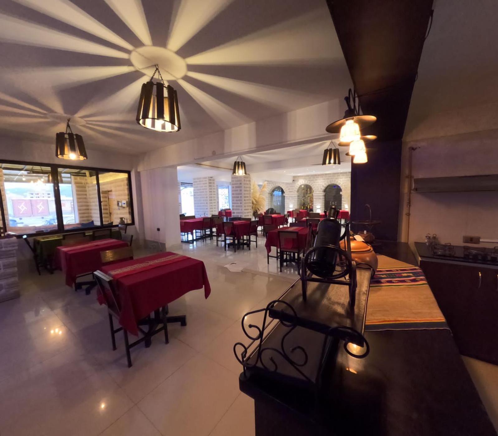 Hotel Kachi De *